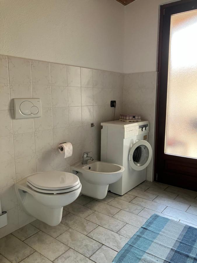 Un Passo Dal Castello Apartment Barolo Bagian luar foto