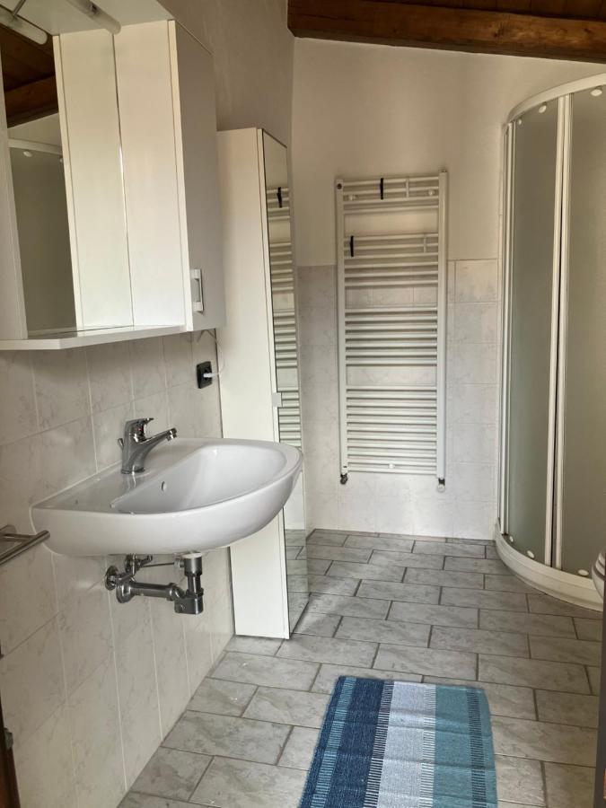 Un Passo Dal Castello Apartment Barolo Bagian luar foto
